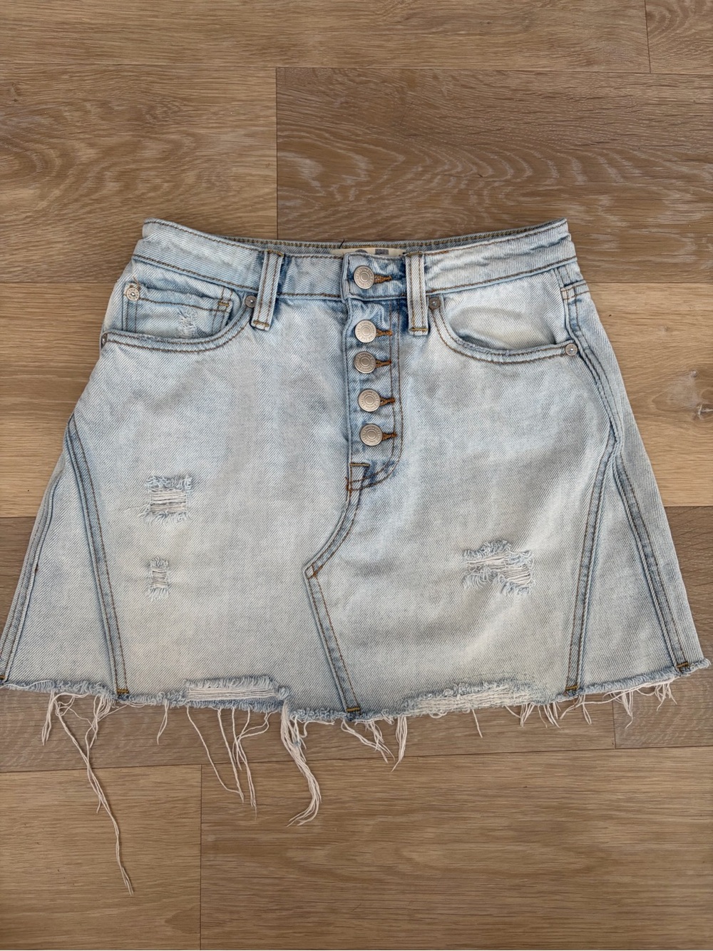 We The Free Distressed Denim Mini Skirt Size 25